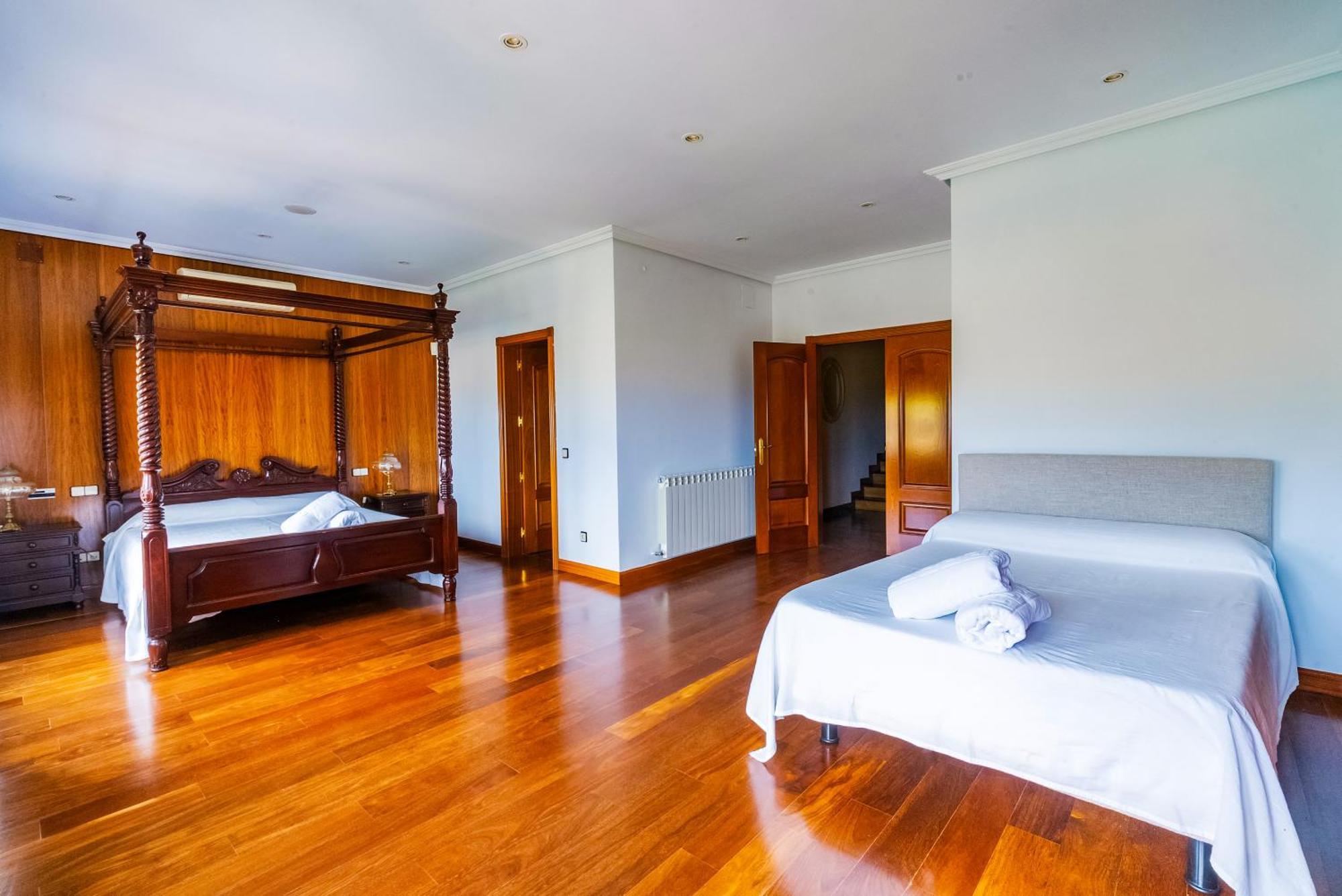 Villa Mansion Con Jacuzzi A 40 Grados, Gran Piscina Y Padel El Tiemblo Exterior foto